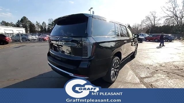 2025 Chevrolet Suburban High Country - Photo 8