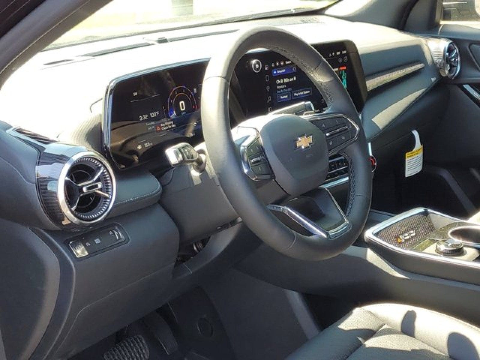 2026 Chevrolet Equinox LT - Photo 45