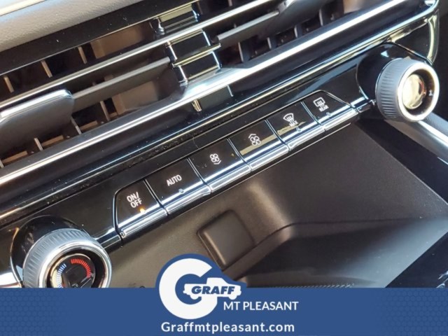 2027 Chevrolet Traverse LT - Photo 18