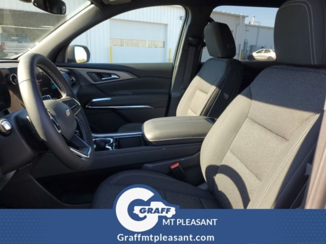 2027 Chevrolet Traverse LT - Photo 5