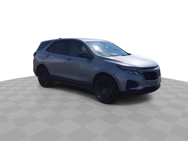 2024 Chevrolet Equinox LS photo 2
