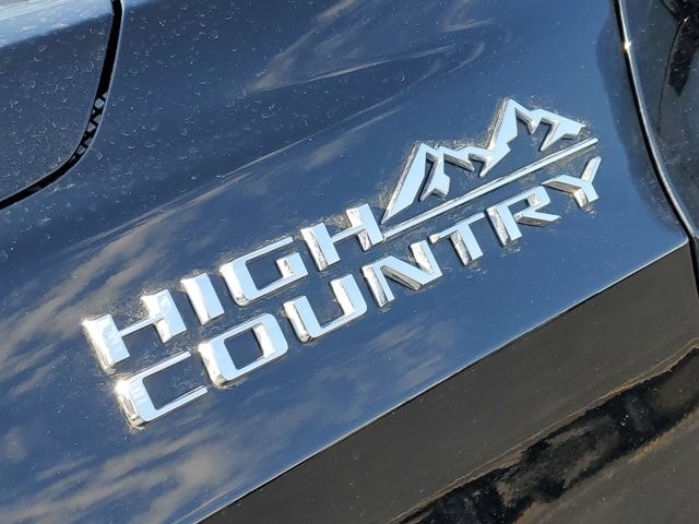 2025 Chevrolet Suburban High Country - Photo 32