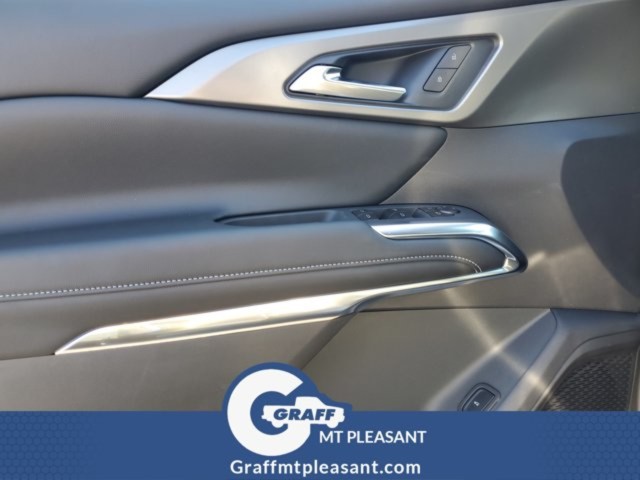 2027 Chevrolet Traverse LT - Photo 21
