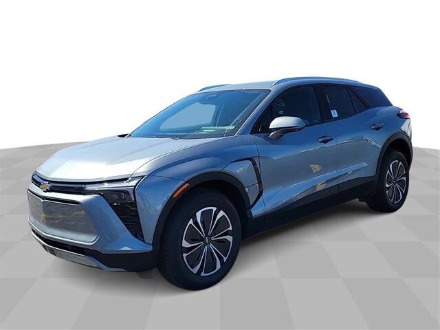 2025 Chevrolet Blazer EV photo 3