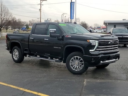 2025 Chevrolet Silverado 3500 HD LTZ Truck
