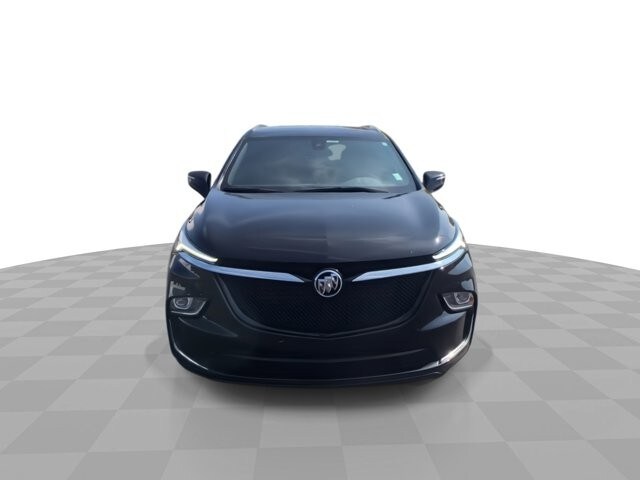 2023 Buick Enclave Essence photo 3