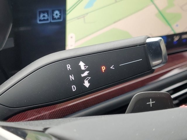 2025 Chevrolet Traverse RS - Photo 16