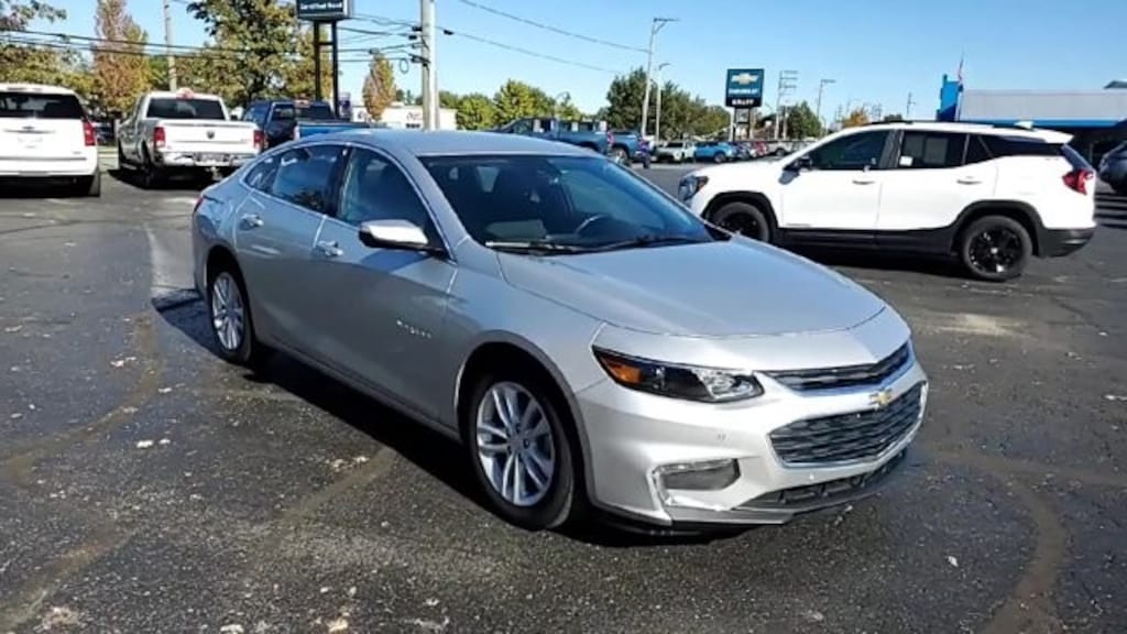 Used 2018 Chevrolet Malibu LT Car