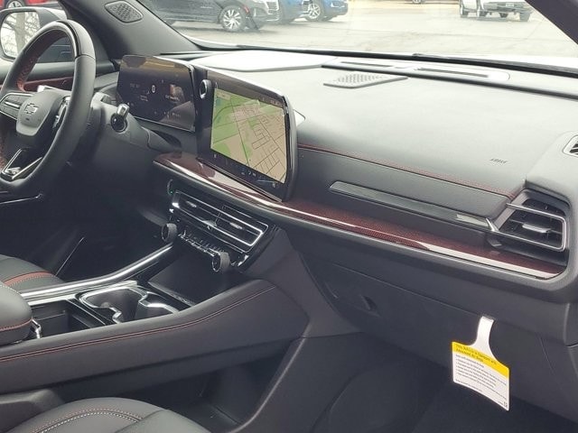 2025 Chevrolet Traverse RS - Photo 29