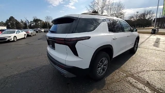 2026 Chevrolet Traverse LT - Photo 8