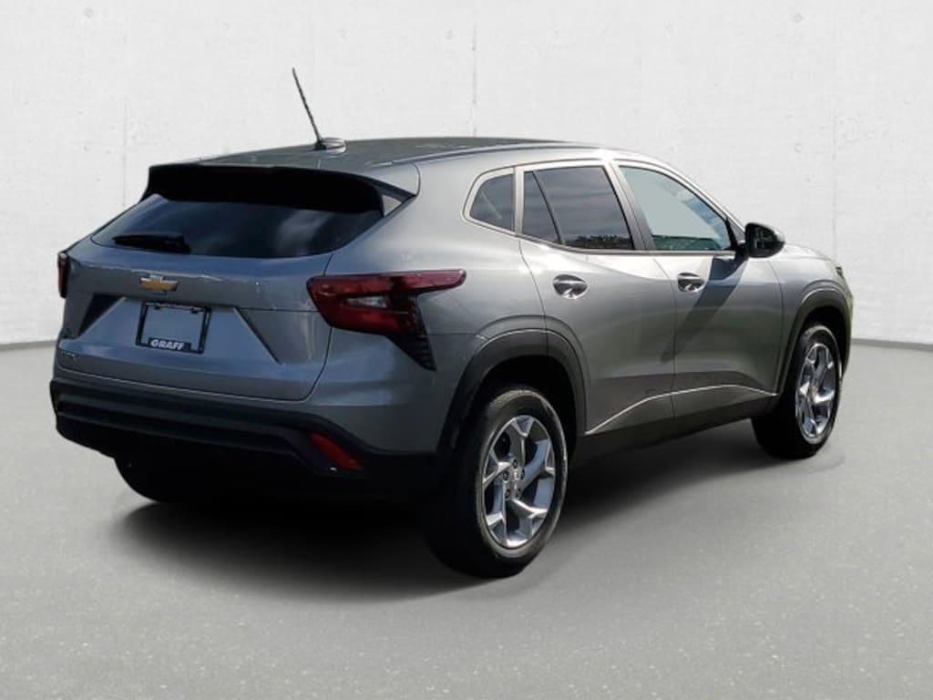 New 2026 Chevrolet Trax LS SUV
