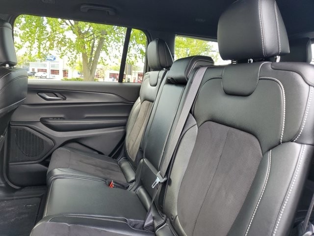 2024 Jeep Grand Cherokee L Altitude - Photo 23