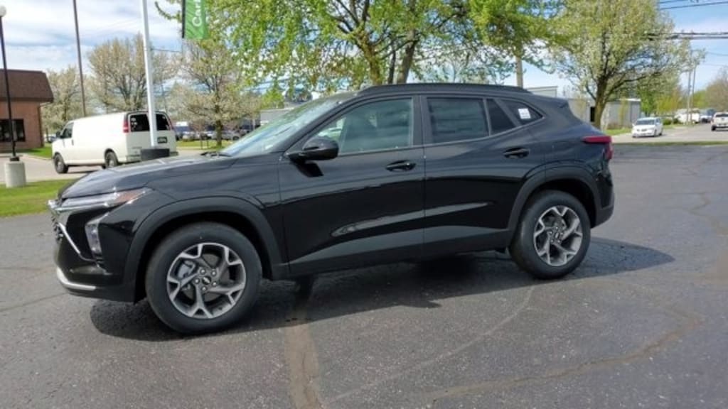 New 2026 Chevrolet Trax LT SUV