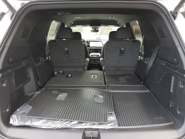 2026 Chevrolet Traverse LT - Photo 25