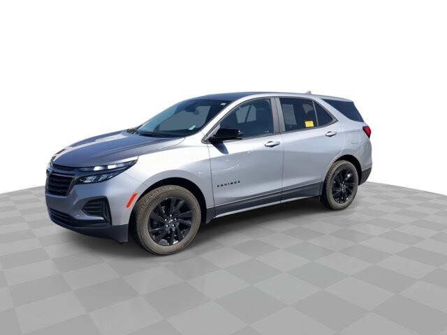 2024 Chevrolet Equinox LS photo 4