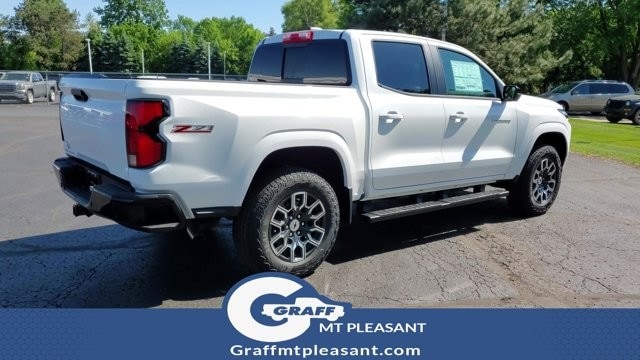 2026 Chevrolet Colorado Z71 - Photo 8