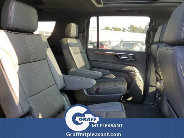 2025 Chevrolet Suburban High Country - Photo 28