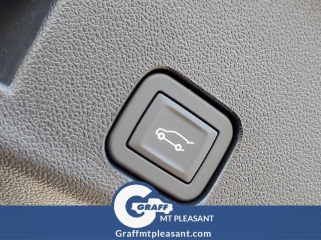 2027 Chevrolet Traverse LT - Photo 32