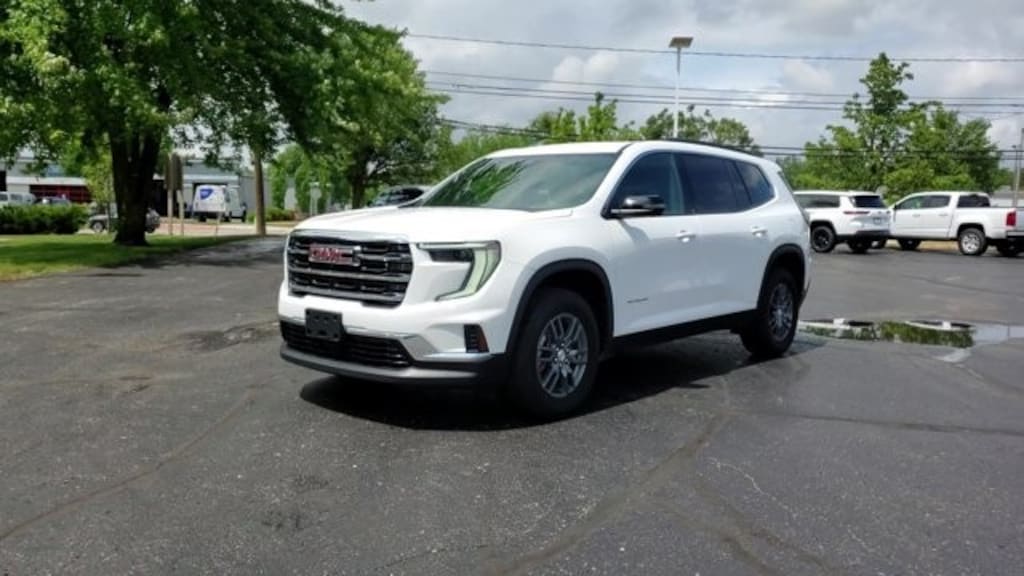 Used 2025 GMC Acadia Elevation SUV