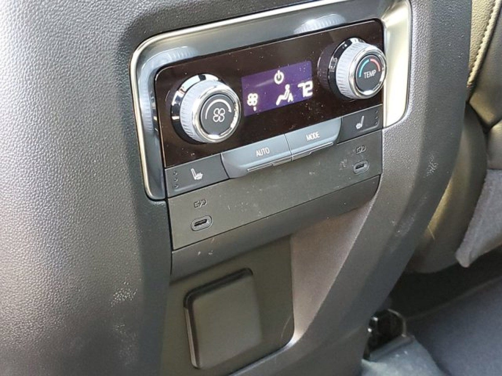 2025 Chevrolet Suburban High Country - Photo 59