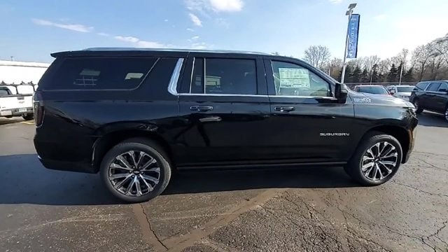 2025 Chevrolet Suburban High Country - Photo 9