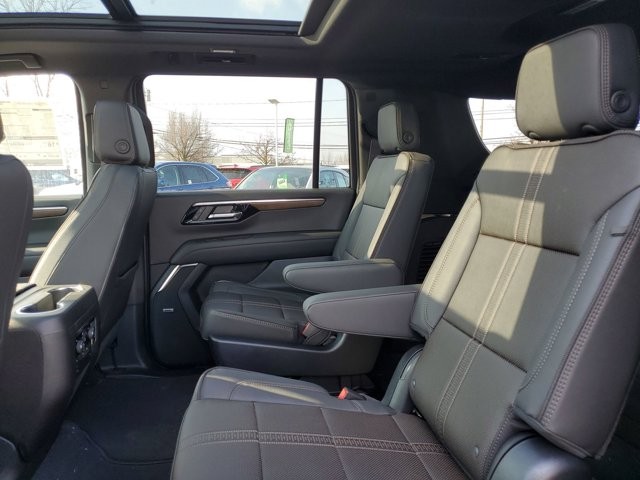 2025 Chevrolet Suburban High Country - Photo 26