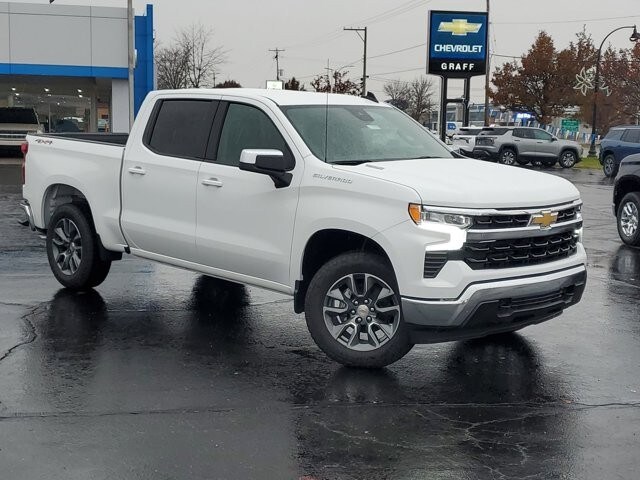 2026 Chevrolet Silverado 1500 LT photo 2