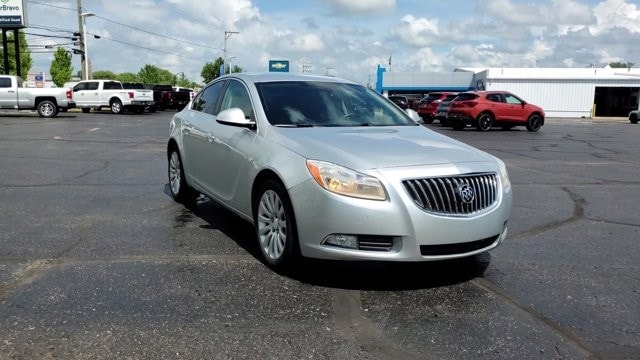 Used 2011 Buick Regal CXL with VIN 2G4GN5EC2B9208496 for sale in Mount Pleasant, MI