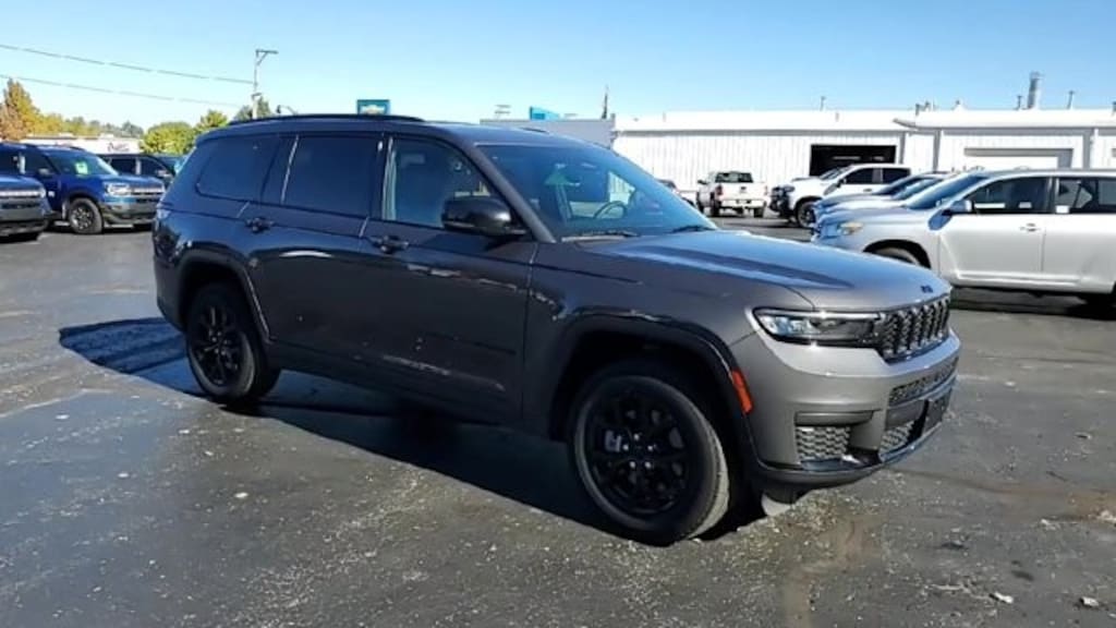 Used 2024 Jeep Grand Cherokee L Altitude