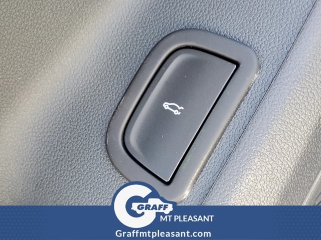2027 Chevrolet Traverse LT - Photo 23