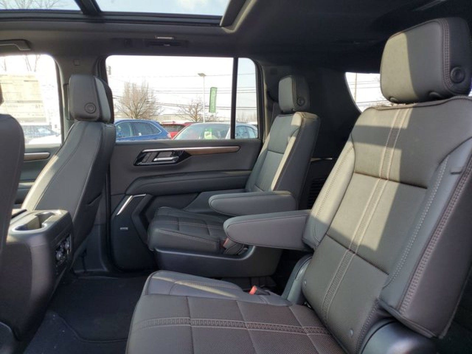 2025 Chevrolet Suburban High Country - Photo 63