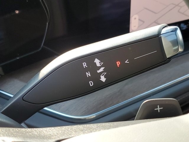 2025 Chevrolet Suburban High Country - Photo 16
