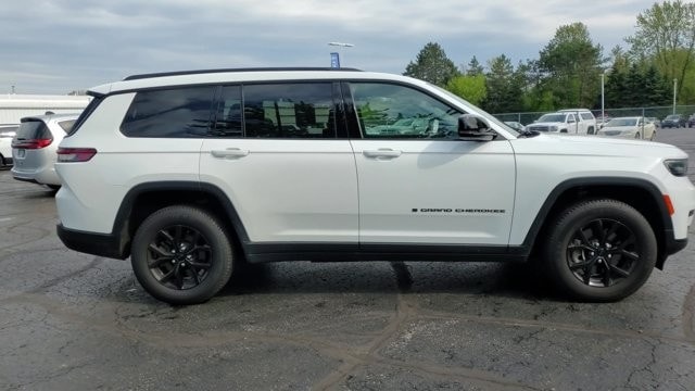 2024 Jeep Grand Cherokee L Altitude - Photo 9