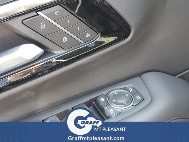 2025 Chevrolet Suburban High Country - Photo 24