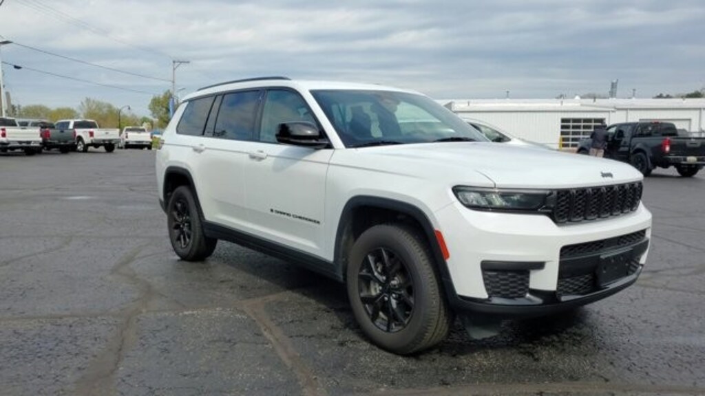 Used 2024 Jeep Grand Cherokee L Altitude