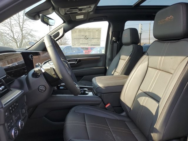 2025 Chevrolet Suburban High Country - Photo 20