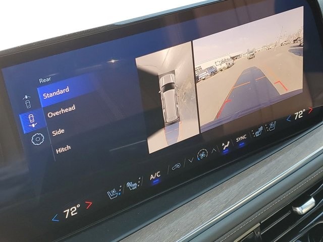 2025 Chevrolet Suburban High Country - Photo 15