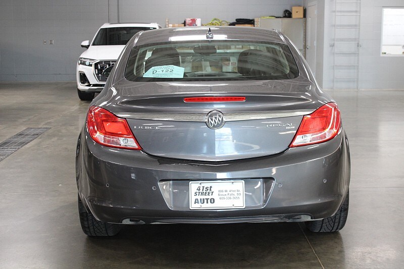 2011 Buick Regal CXL photo 4