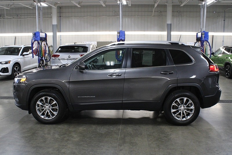 Used 2021 Jeep Cherokee Latitude Plus with VIN 1C4PJMLB5MD191218 for sale in Sioux Falls, SD