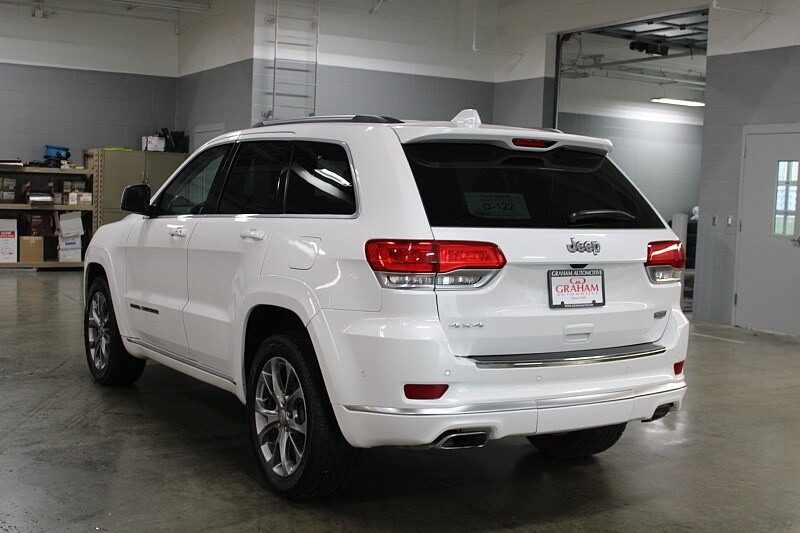 2019 Jeep Grand Cherokee Summit photo 3