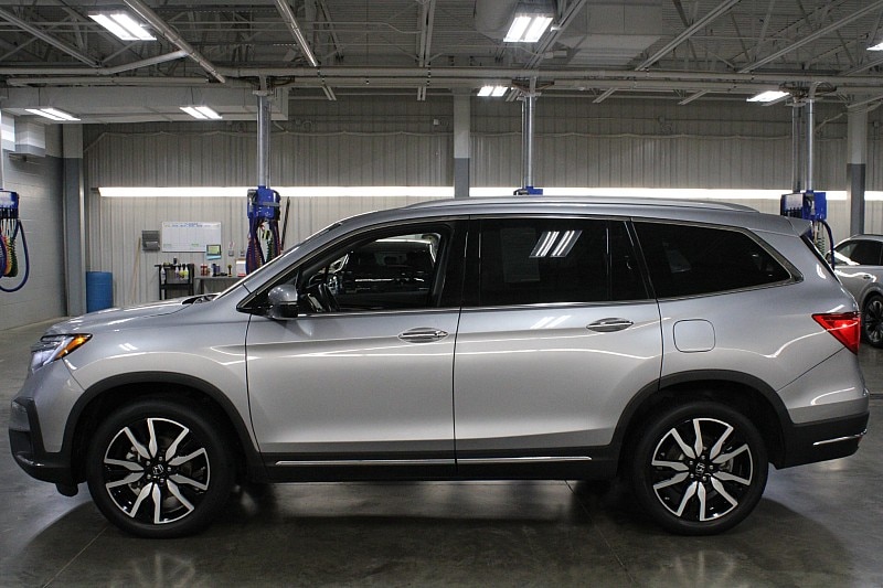 Used 2019 Honda Pilot Elite with VIN 5FNYF6H09KB094067 for sale in Sioux Falls, SD