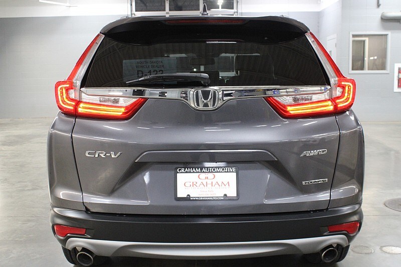 2019 Honda CR-V Touring photo 4
