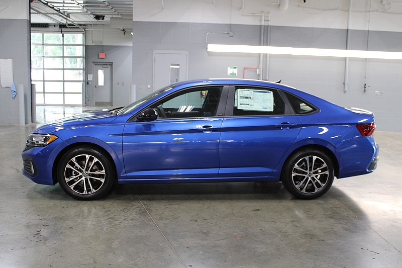 Used 2023 Volkswagen Jetta Sport with VIN 3VWBM7BU9PM037669 for sale in Sioux Falls, SD