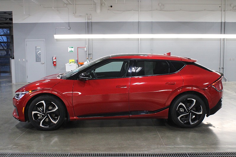 Used 2023 Kia EV6 GT-Line with VIN KNDC4DLC2P5127733 for sale in Sioux Falls, SD
