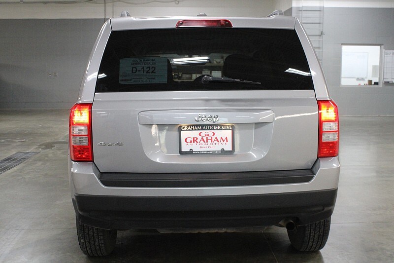 2016 Jeep Patriot Sport photo 4
