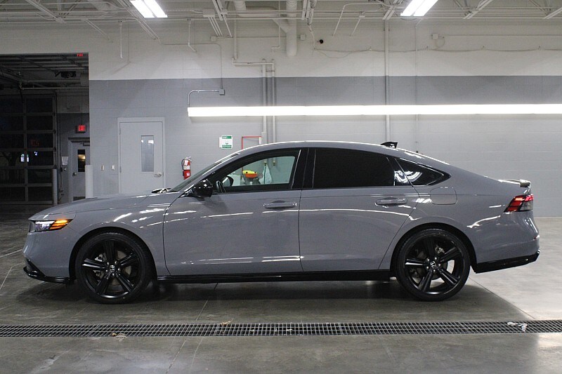 Used 2023 Honda Accord Hybrid Sport-L with VIN 1HGCY2F71PA002948 for sale in Sioux Falls, SD