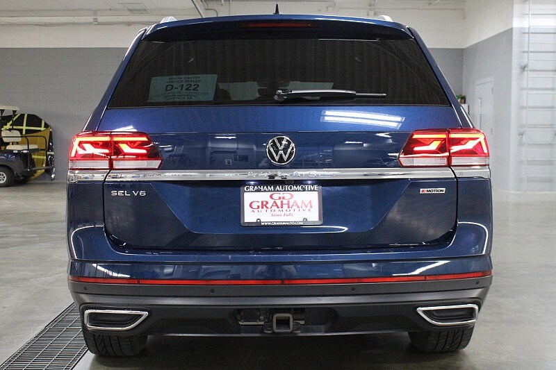 2021 Volkswagen Atlas SEL photo 4