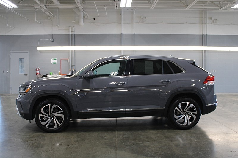 Used 2021 Volkswagen Atlas Cross Sport SEL Premium with VIN 1V2TE2CA3MC216958 for sale in Sioux Falls, SD