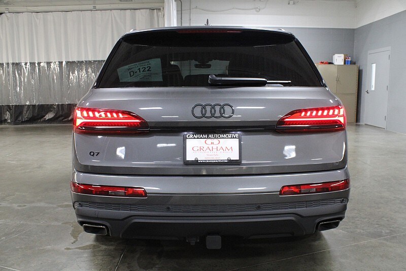 2025 Audi Q7 Premium Plus photo 4