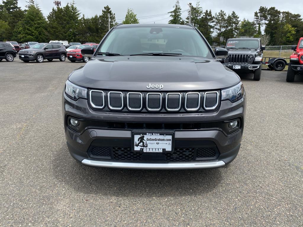 Used 2022 Jeep Compass Limited with VIN 3C4NJDCB8NT110425 for sale in Coos Bay, OR